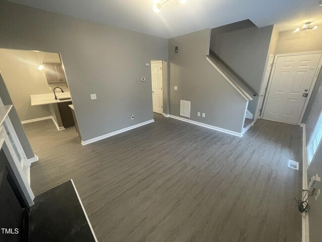 Building Photo - 4201 Beacon Crest Way