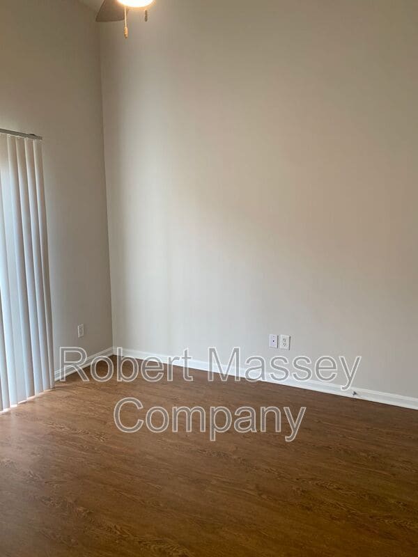 Building Photo - 2745 Grinstead Dr