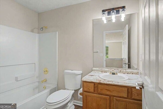 Building Photo - 1590 Waterway Pl SW