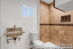 Building Photo - 212 Mclane St