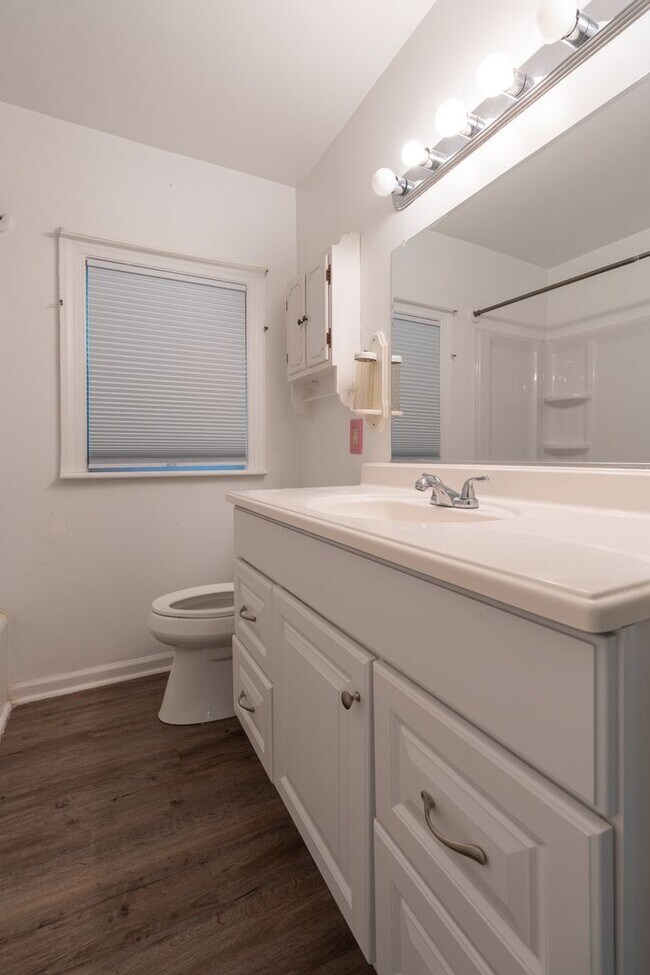 Building Photo - MOVE IN READY 4 Bedroom in Western Branch!
