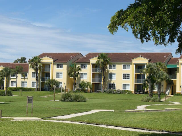 Building Photo - 160 Yacht Club Way