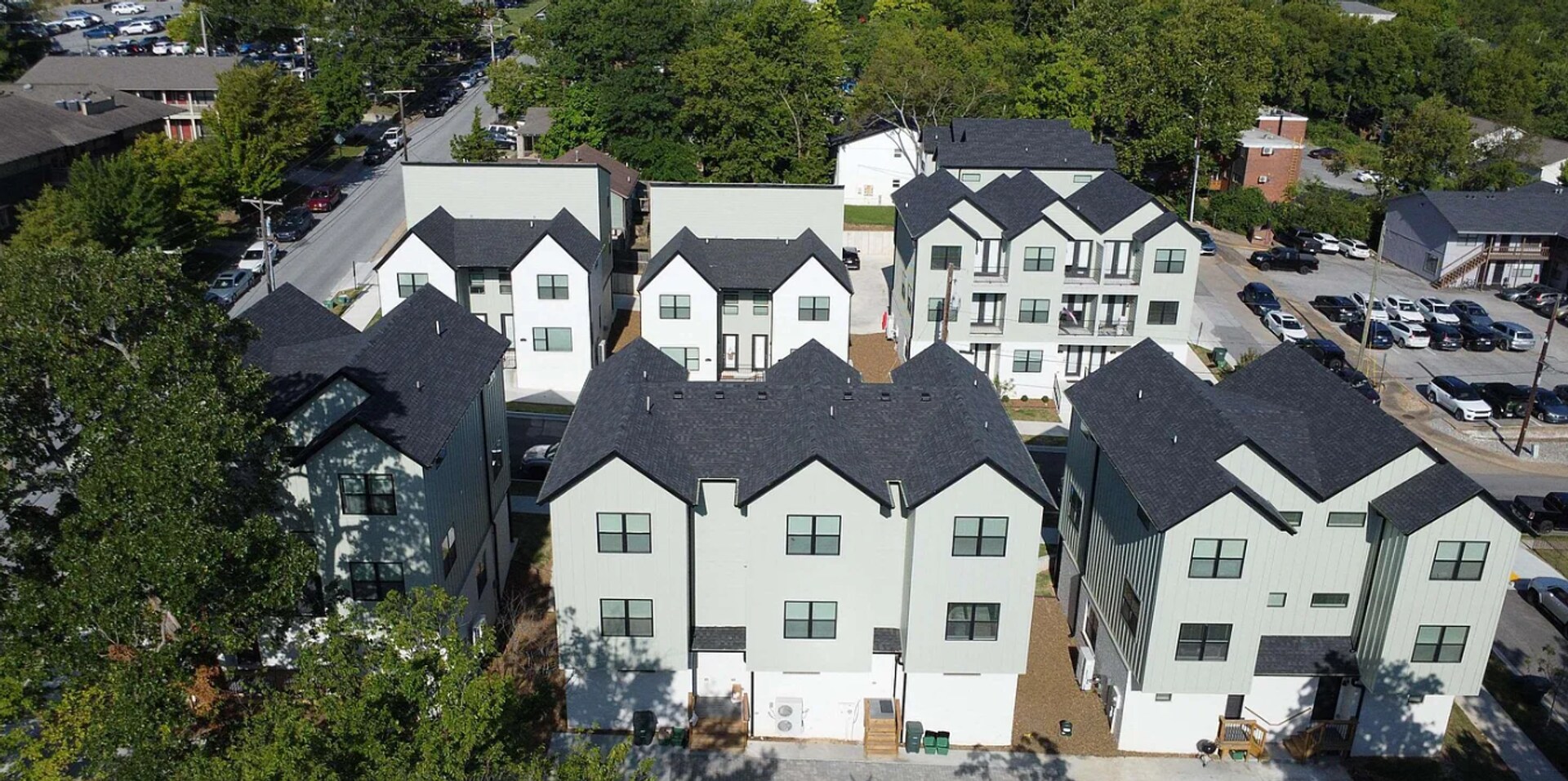 Building Photo - 619 Whitham Ave