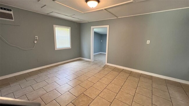 Building Photo - 25128 Faraway Ln