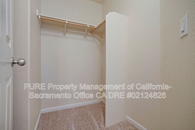 Building Photo - 11091 International Dr