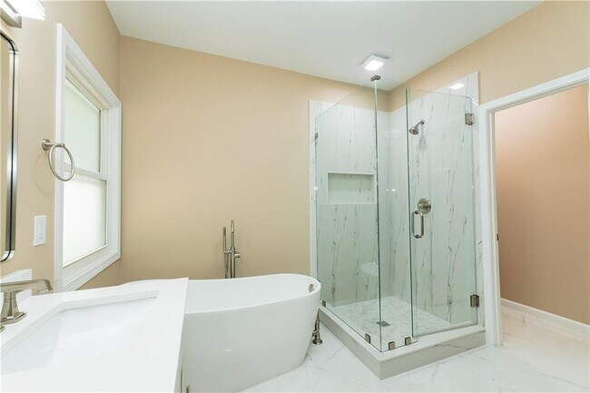 Building Photo - 5664 Jackson Knoll Trace NW