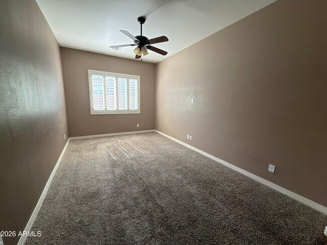 Building Photo - 15959 W Cameron Dr