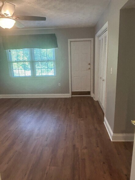 Primary bedroom - 210 Roaring Fork Ext