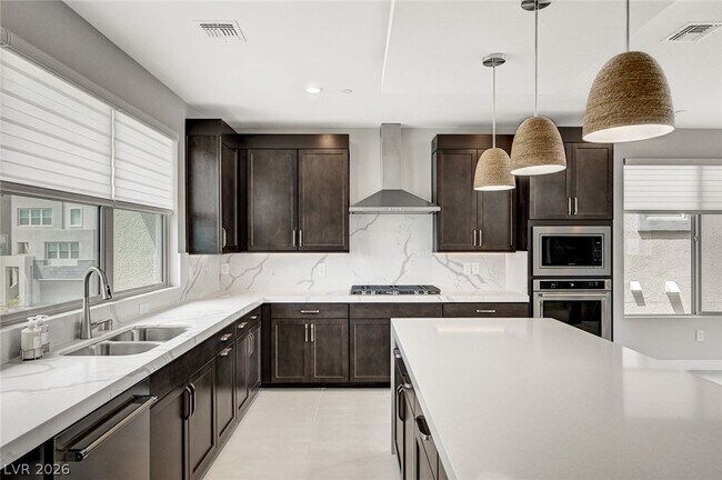 Building Photo - 11580 Midnight Melody Ave