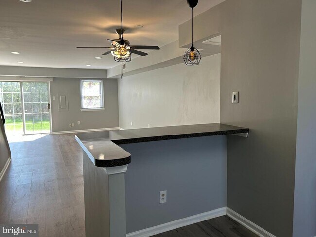 Building Photo - 29 Ramsgate Ct