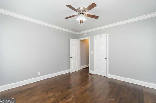 Building Photo - 2607 Jefferson Terrace