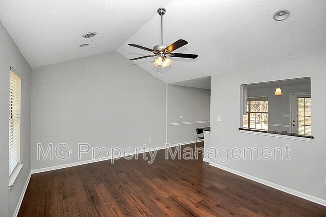 Building Photo - 141 Brookshire Dr