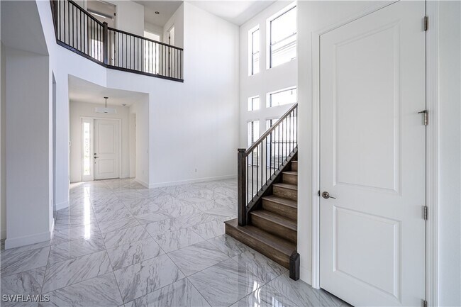 Building Photo - 12813 Hawkins Dr