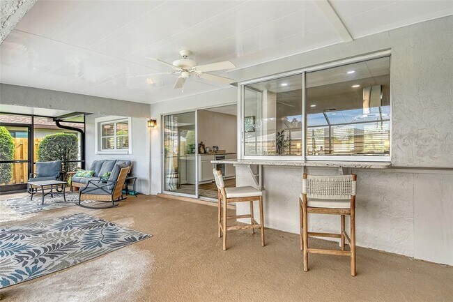 Building Photo - 6722 Roxbury Dr