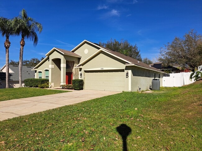 Building Photo - Pool Home in Oak Valley