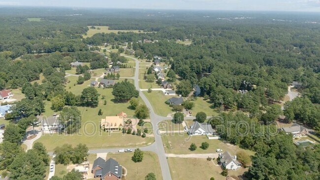 Building Photo - 464 Tirzah Dr