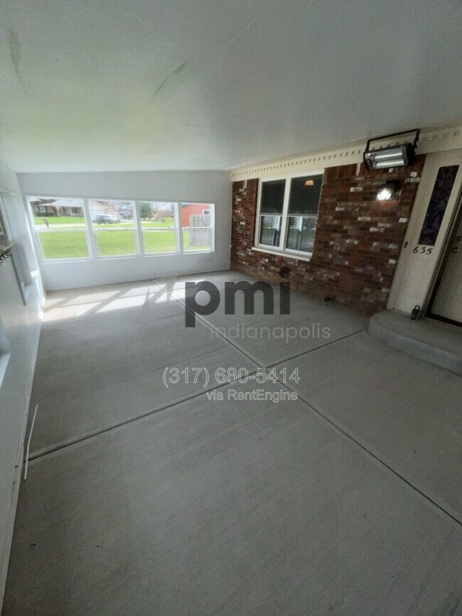 Building Photo - 635 Phaeton Pl