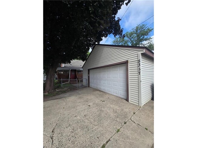 Building Photo - 5317 Abbott Ave S