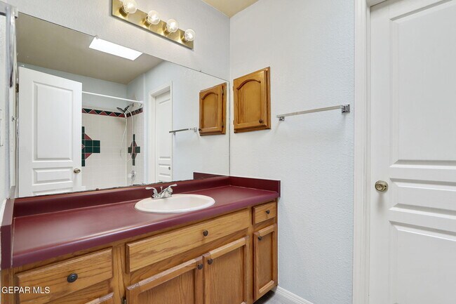 Building Photo - 10925 Loma Alta Pl