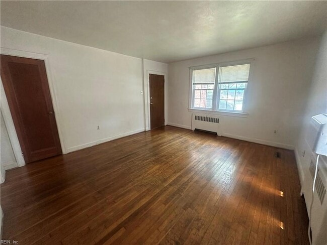 Building Photo - 124 Chautauqua Ave