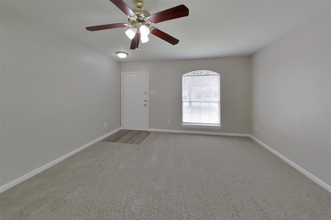 Building Photo - 8707 Texas Acorn Ave