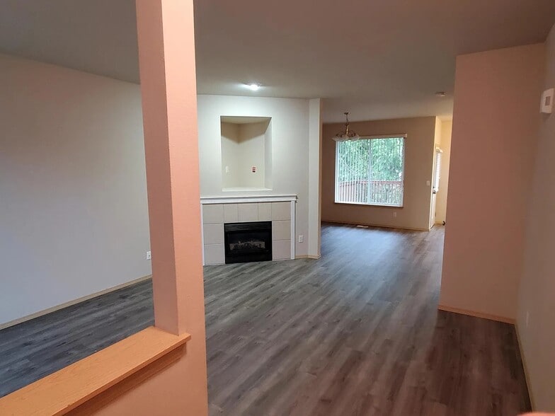 Building Photo - 18323 13th Avenue Ct E