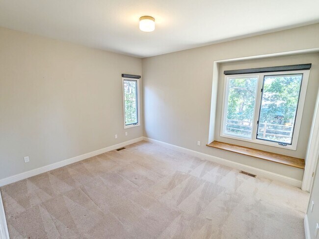 Building Photo - Beautiful Home In Monument