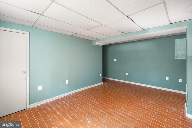 Building Photo - 2696 Seville Cir