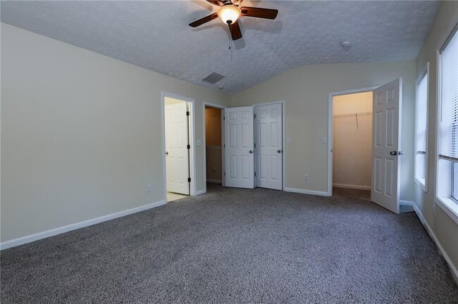 Building Photo - 790 Celeste Ln