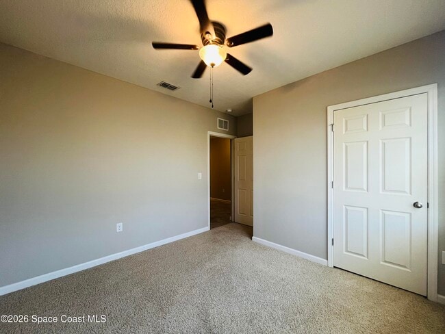 Building Photo - 420 Sorrento Dr