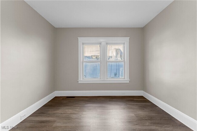 Building Photo - 4654 E 93rd St