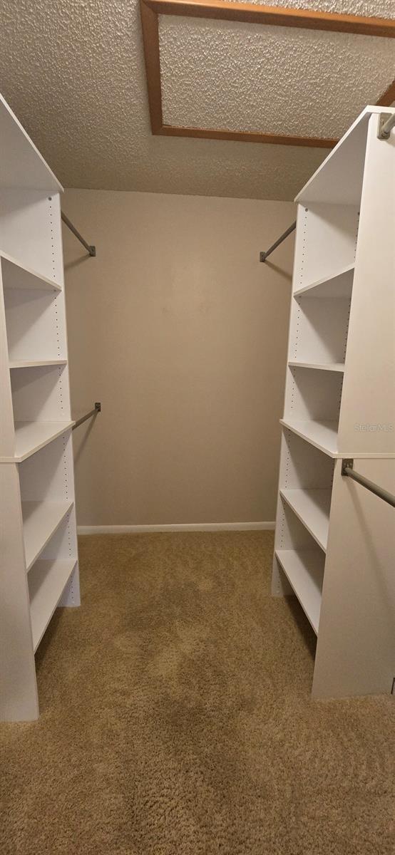 Building Photo - 1020 NE 30th Ave