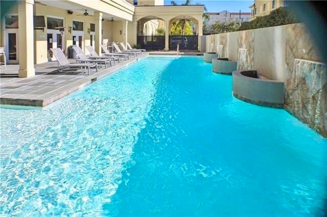 Building Photo - 1205 Saint Charles Ave