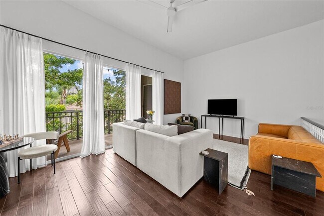 Building Photo - 727 Coral Reef Dr