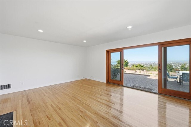 Building Photo - 5613 Pso De Pablo