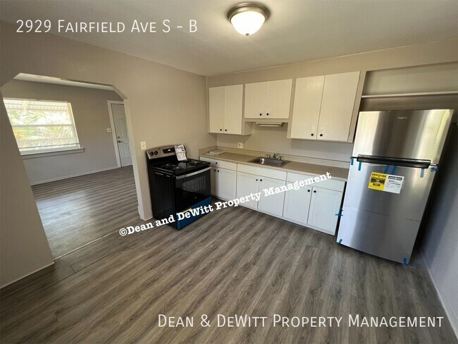 Building Photo - 2929 Fairfield Ave S