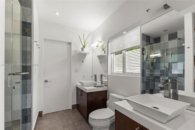 Building Photo - 70 NE 97th St