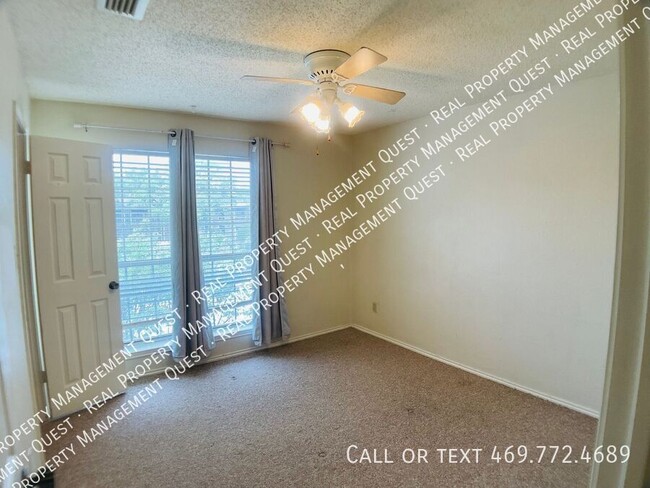 Building Photo - 2101 St Michaels Dr