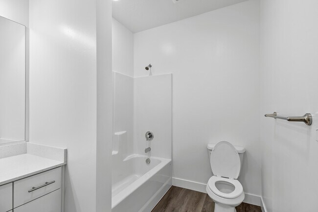 Building Photo - 5801 S Garnet Dr