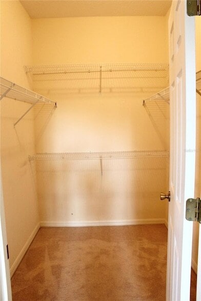 Building Photo - 810 Hillside Dr