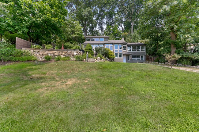 Building Photo - 34 Dock Rd