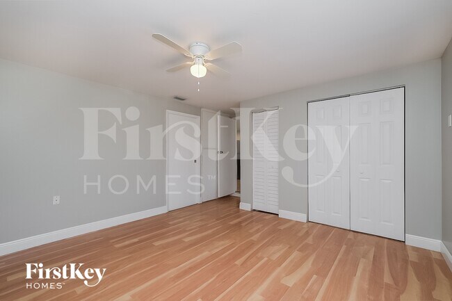 Building Photo - 3641 Windham Dr