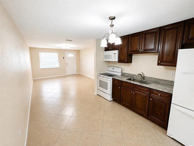 Building Photo - 257 Camillia Ln