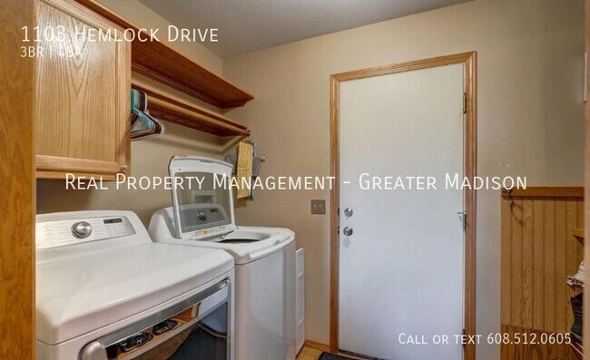 Building Photo - 1103 Hemlock Dr