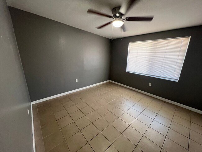 Building Photo - 15643 Sueno Ln