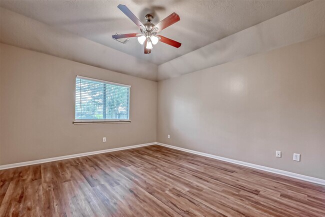 Building Photo - 911 Bent Sail Ln