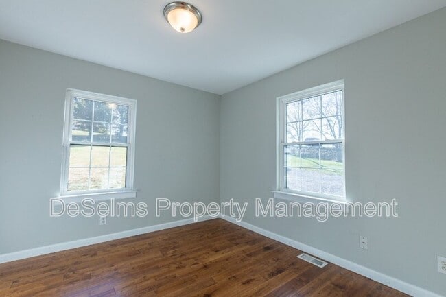 Building Photo - 4836 Bethesda-Duplex Rd