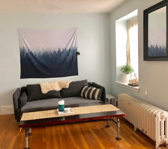 Building Photo - 62 Clarendon St