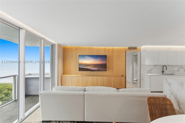 Building Photo - 9195 Collins Ave