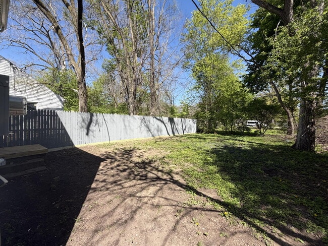 Building Photo - Fully Renovated 3 Bedroom 1 bath Home!